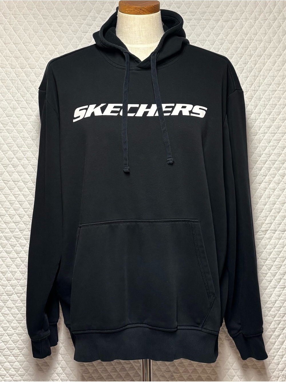 Skechers Pullover Hoodie with White Logo UNISEX